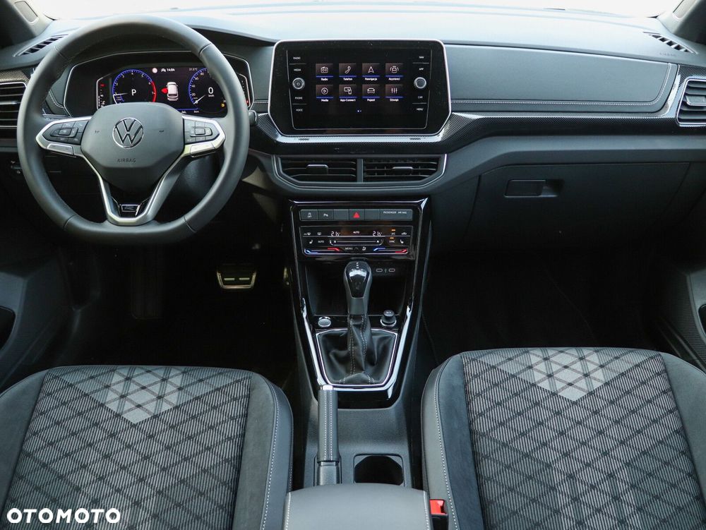 Volkswagen T-Cross - 13