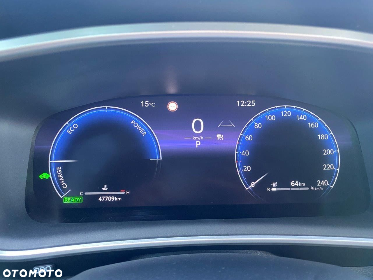Toyota Corolla Cross 2.0 Hybrid Style AWD - 27