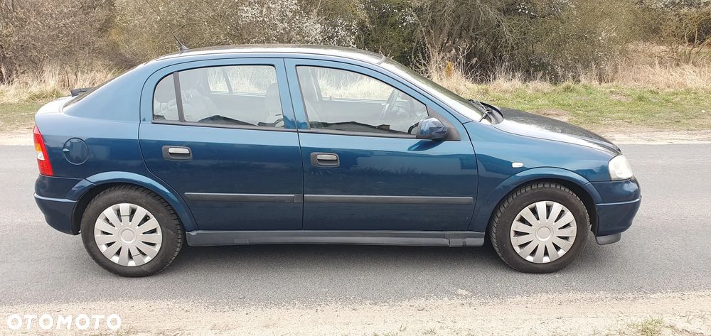 Opel Astra 1.4 - 6