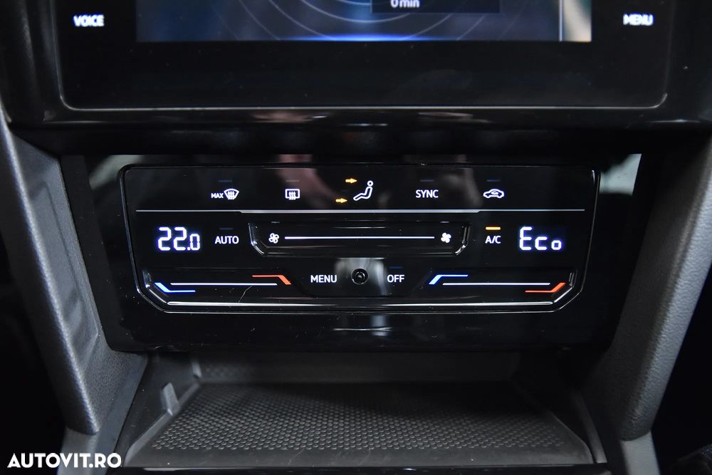 Volkswagen Passat - 17