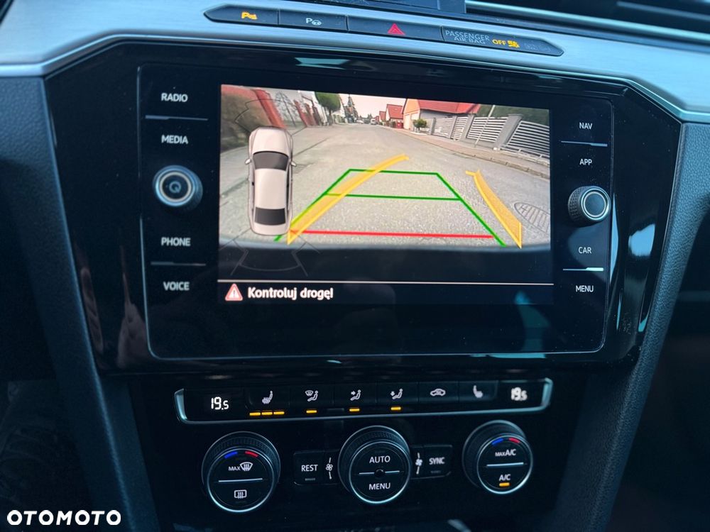 Volkswagen Passat 2.0 TDI BMT 4Mot Highline DSG - 10