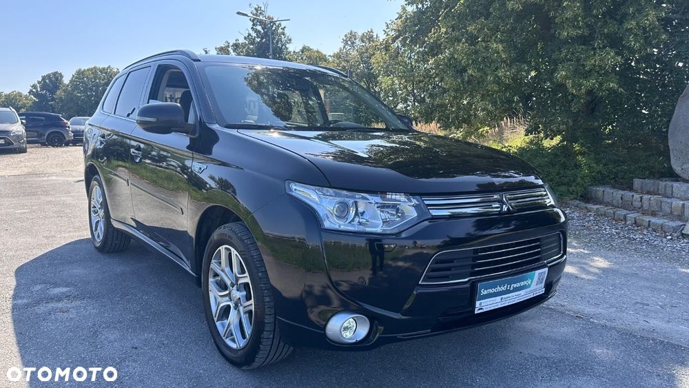 Mitsubishi Outlander - 12