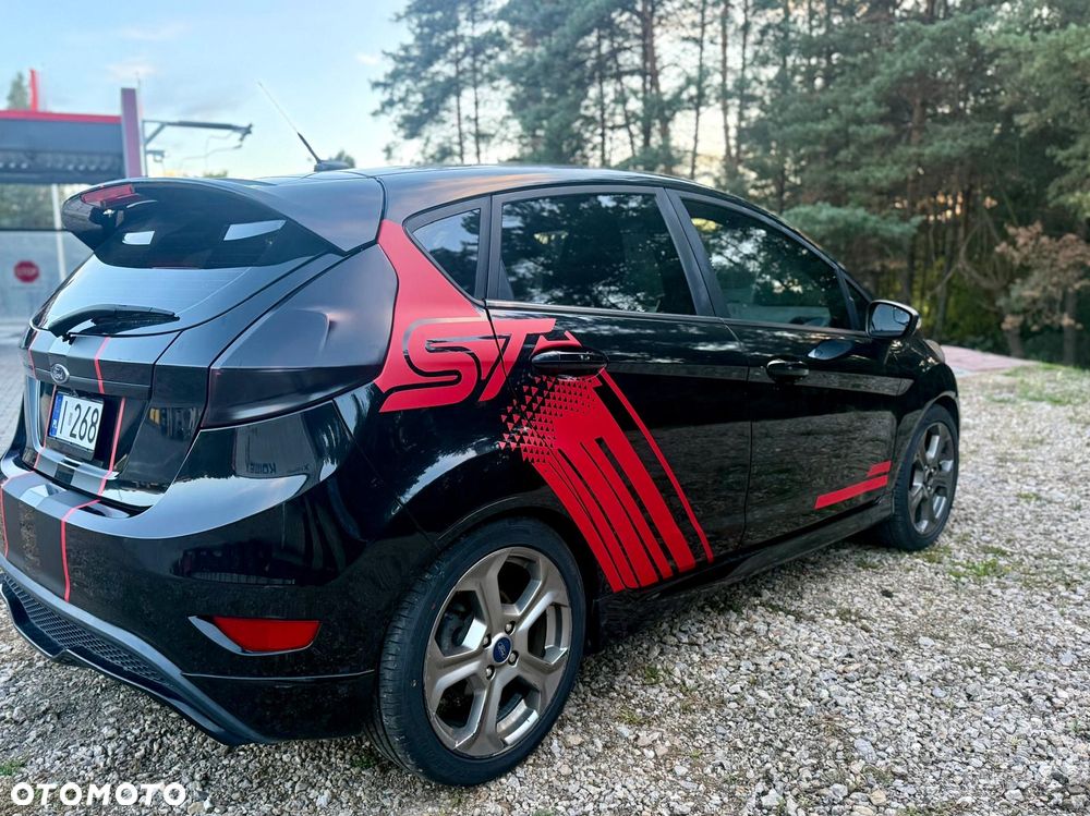 Ford Fiesta - 7