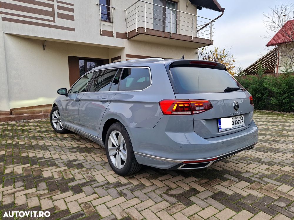 Volkswagen Passat 2.0 TDI DSG 4Mot Highline - 22