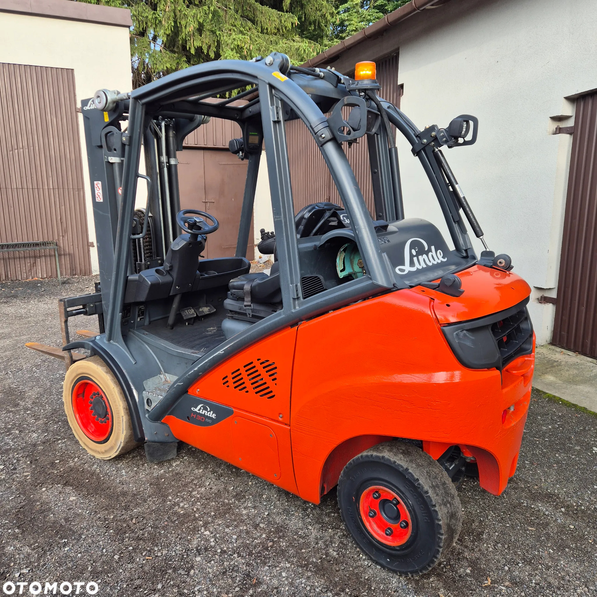 Linde H30T-02 3 tonowy 6200mth - 4