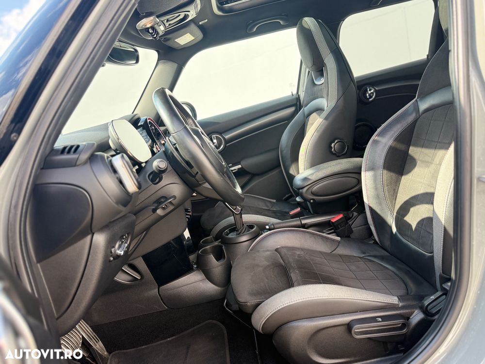 Mini Cooper S Aut. John Works Trim - 11