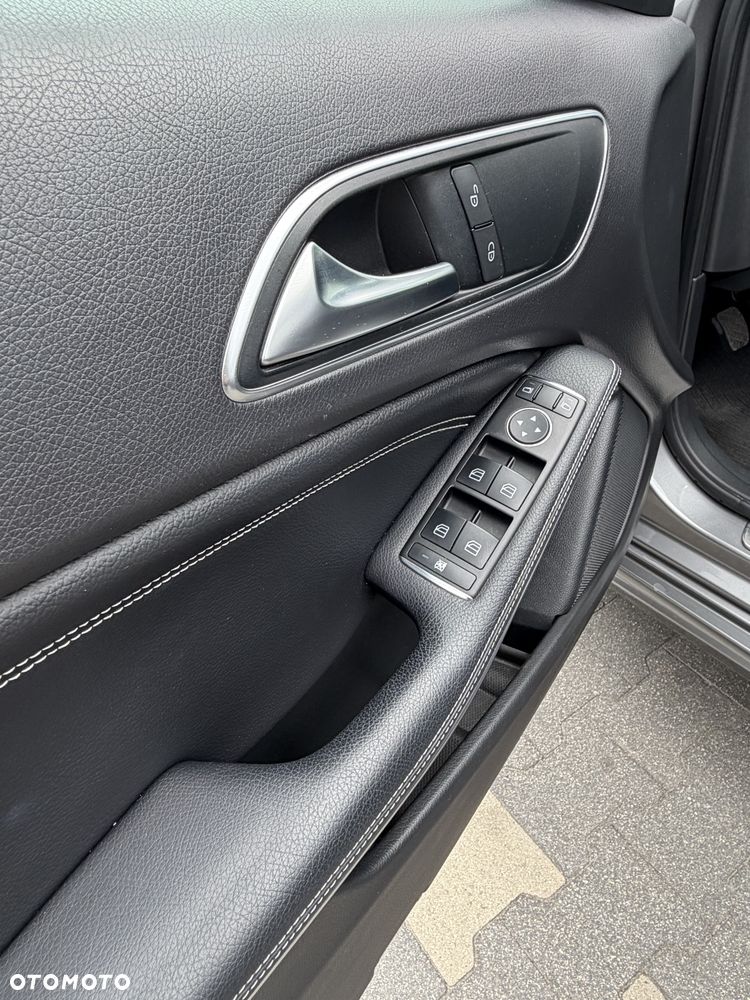 Mercedes-Benz Klasa A 180 BlueEfficiency Edition - 13