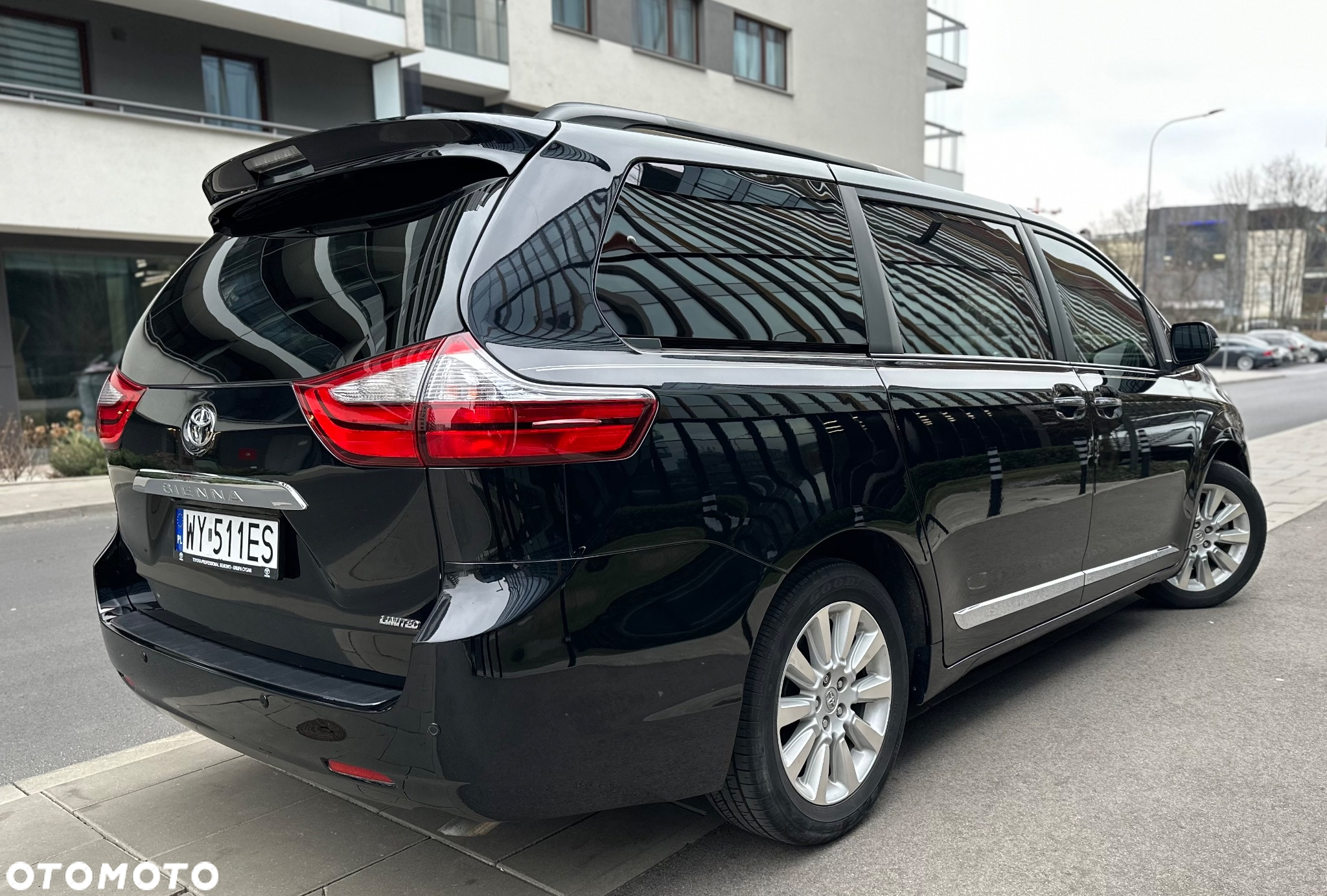Toyota Sienna 3.5 V6 - 9