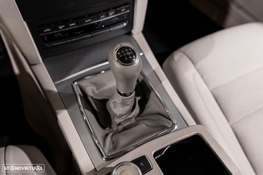 Mercedes-Benz E 220 CDi Avantgarde BlueEfficiency - 18