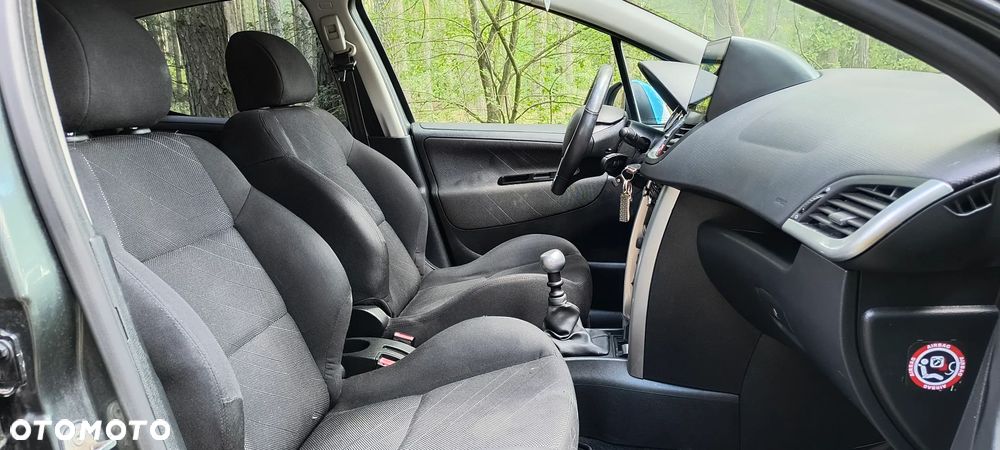 Peugeot 207 1.6 HDi 16V Sporty - 32
