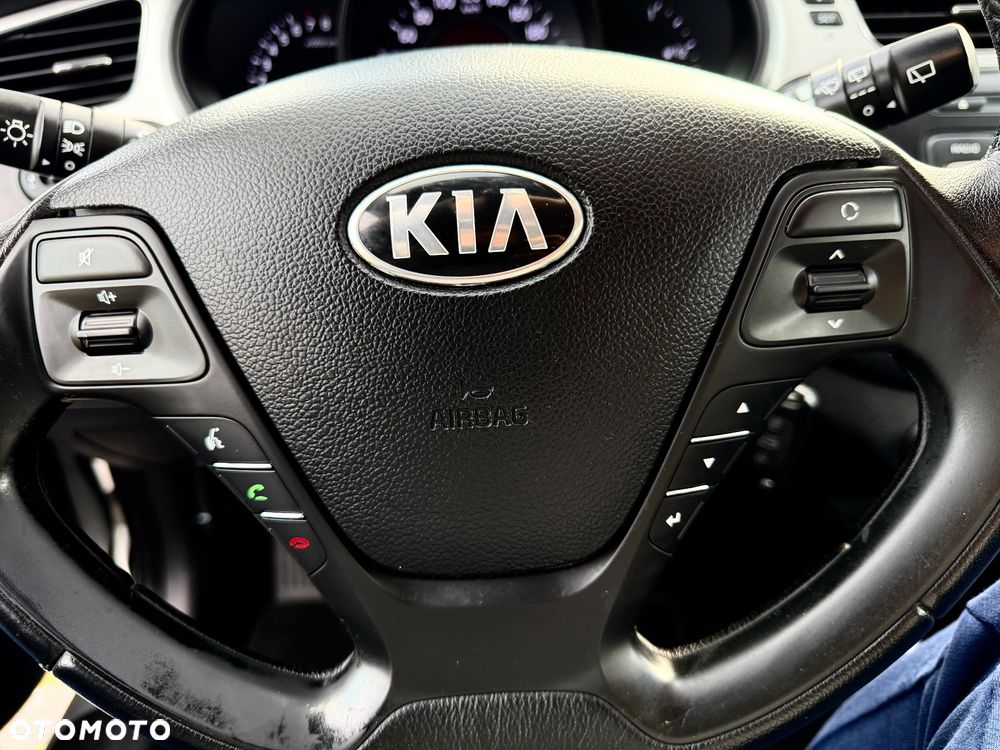 Kia Ceed - 15