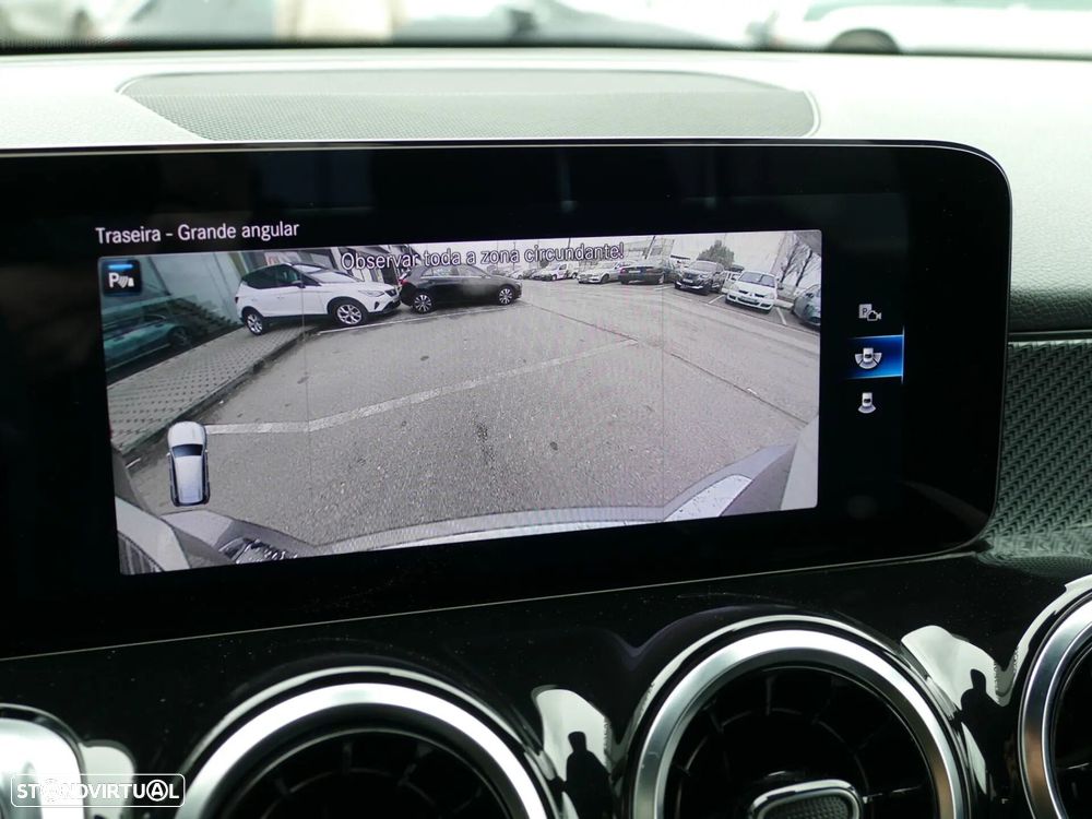 Mercedes-Benz GLB 180 d AMG Line - 22