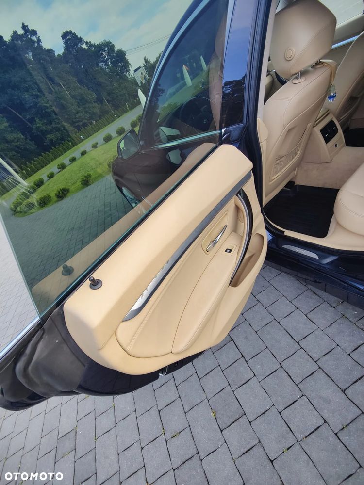 BMW 3GT 318d Luxury Line - 13