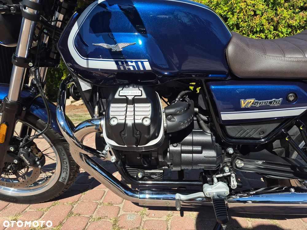 Moto Guzzi V7 - 11