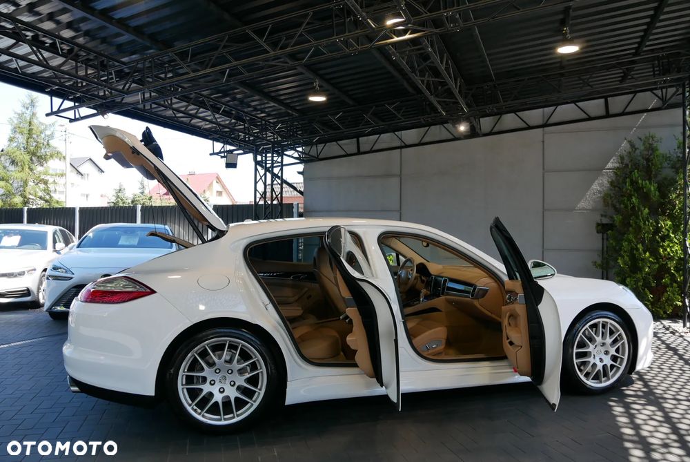 Porsche Panamera 4 - 7