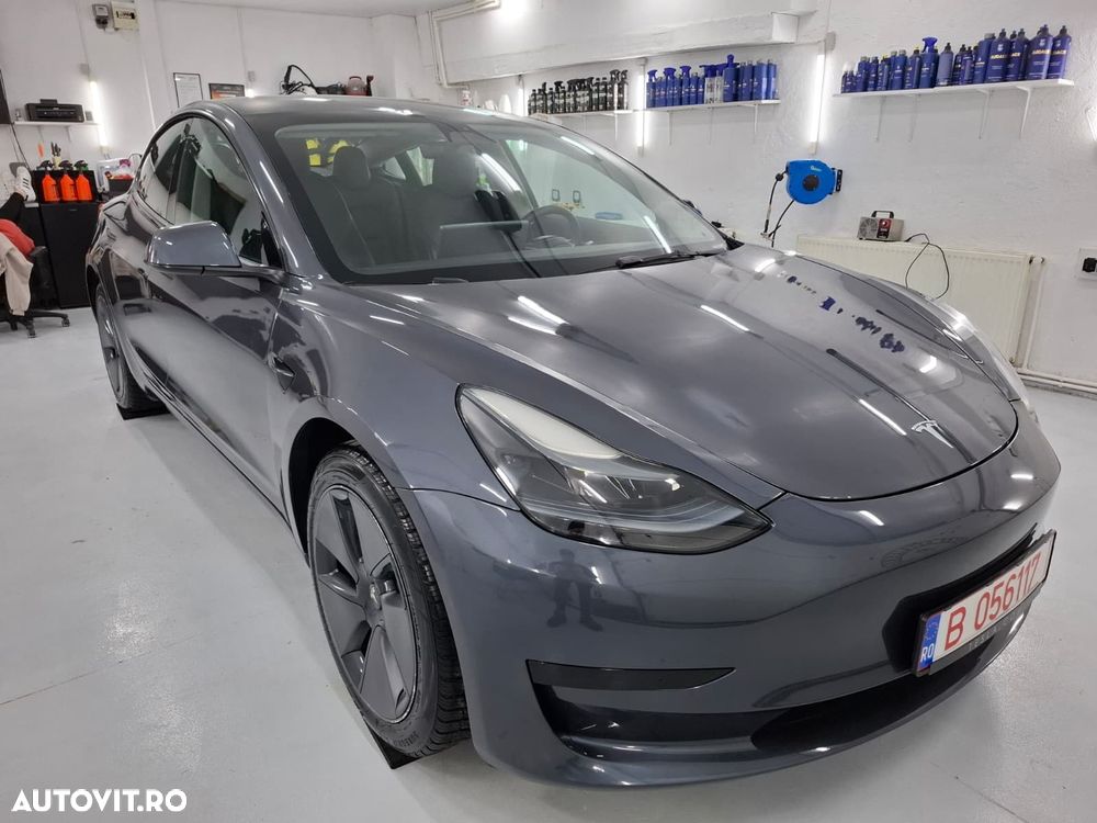 Tesla Model 3 RWD - 2