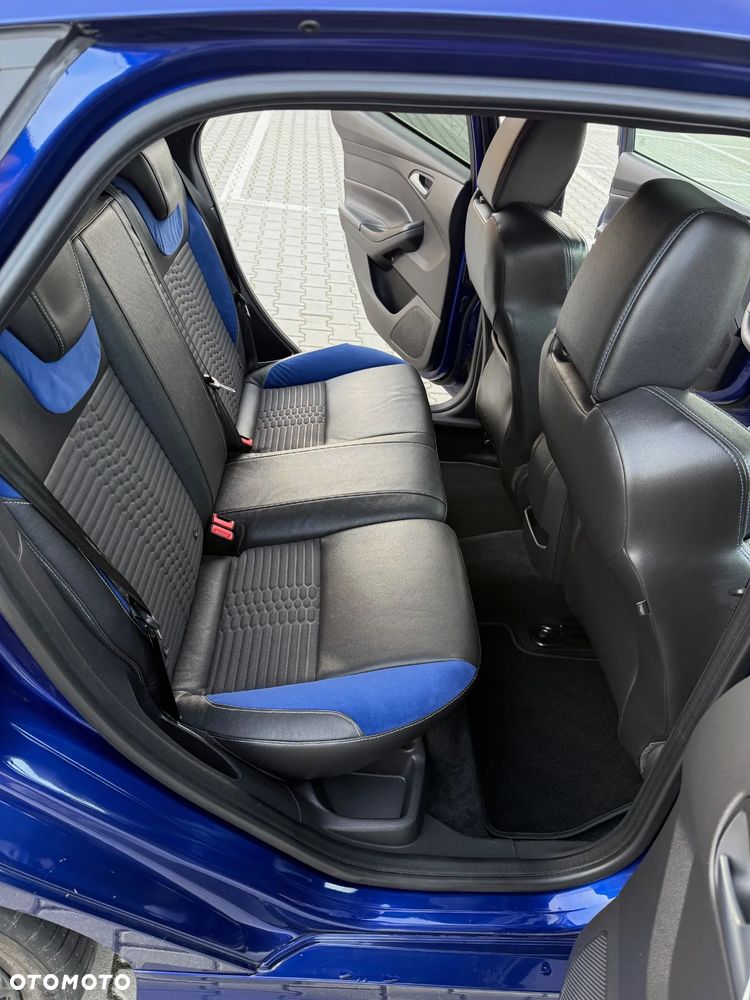 Ford Focus 2.0 TDCi ST-2 PowerShift - 12
