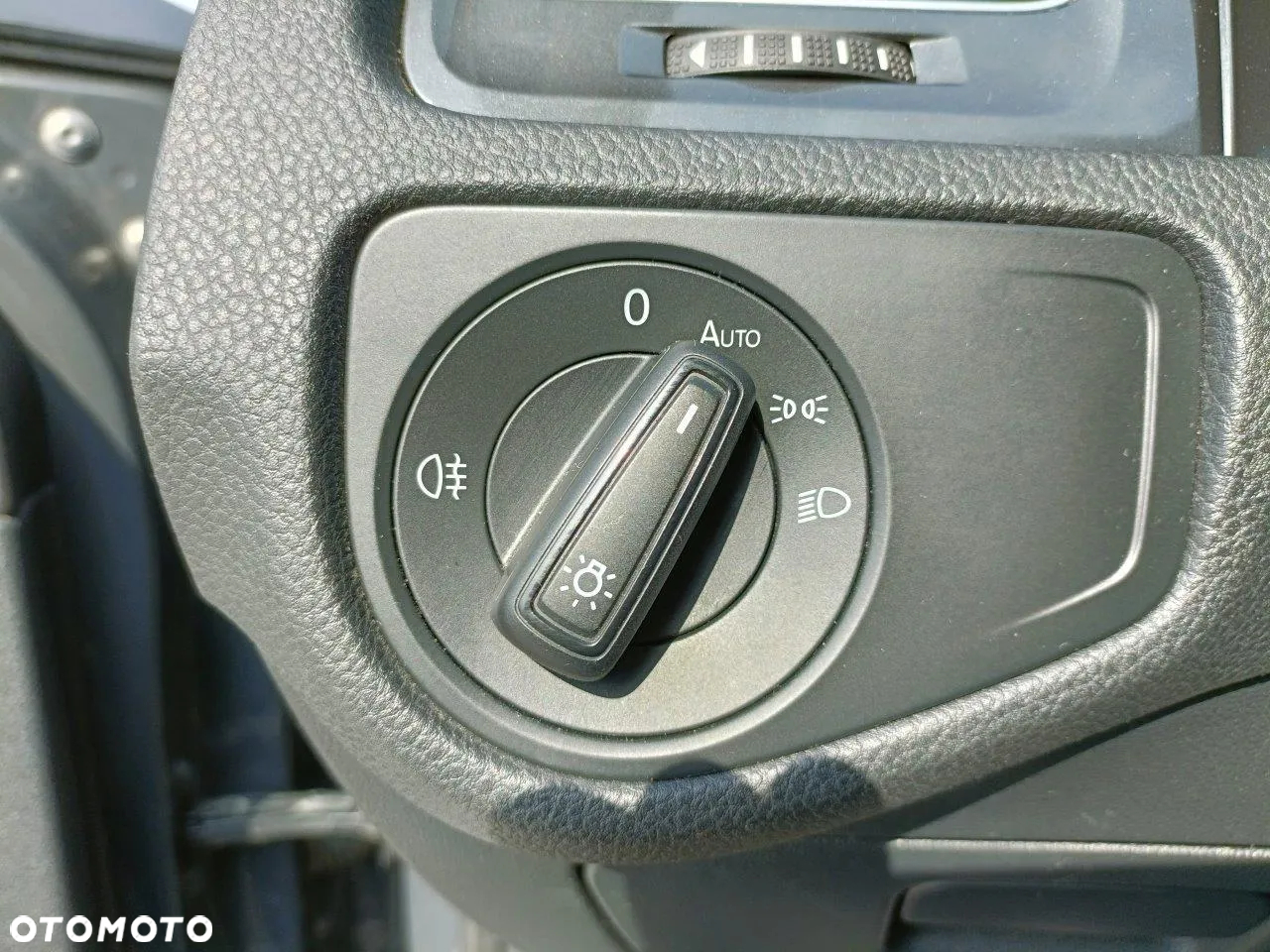 Volkswagen Golf VII 1.0 TSI Trendline - 24