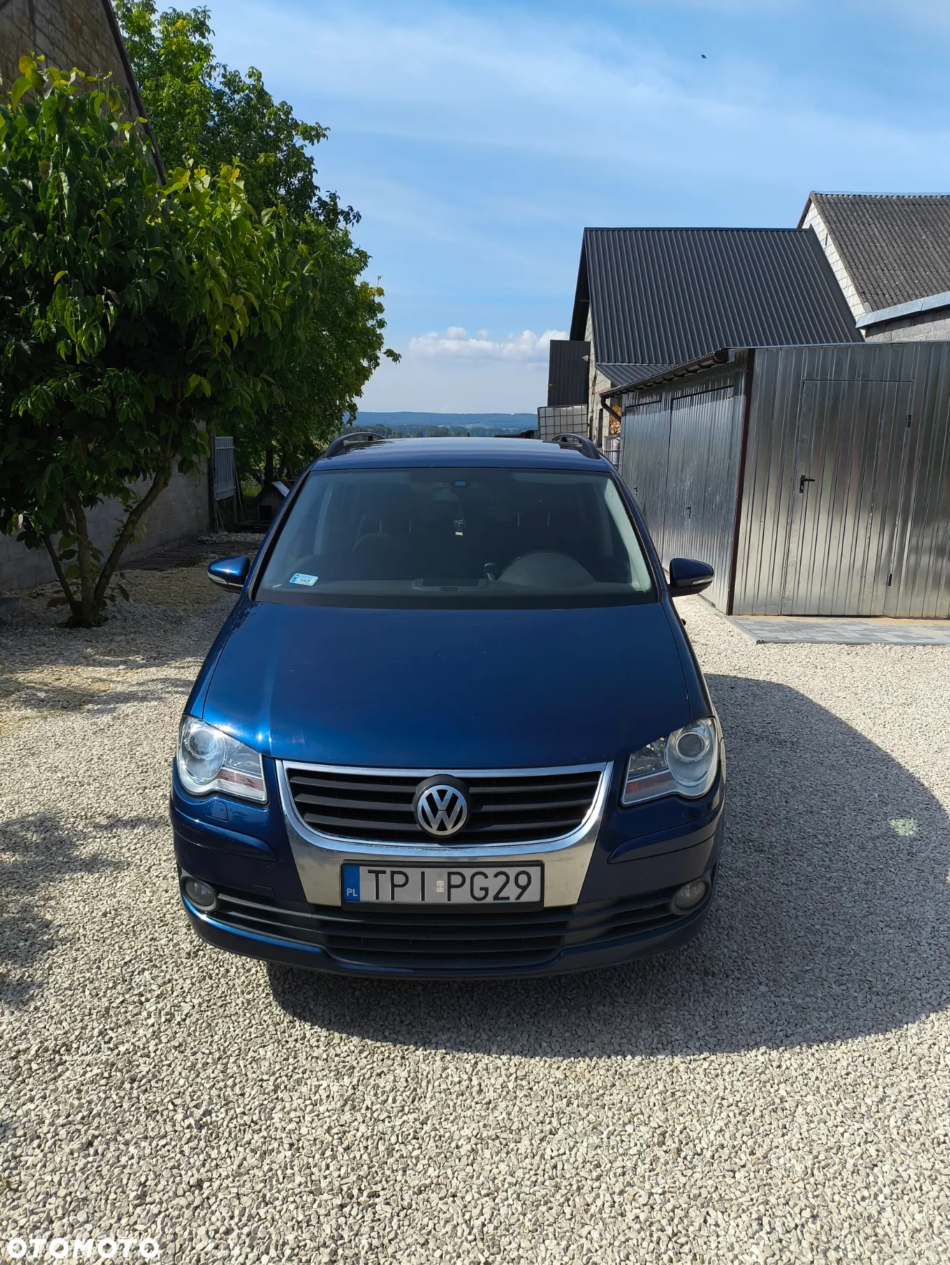 Volkswagen Touran - 2