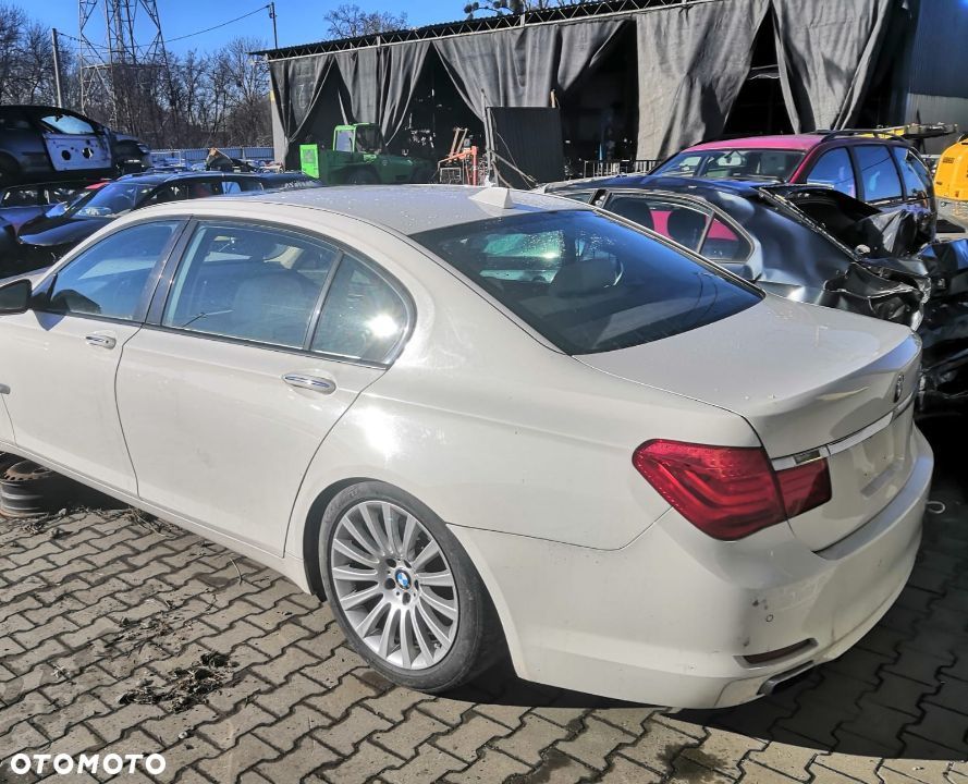 BMW 750 LI F02 NA CZĘŚCI KOLOR 300 - 3