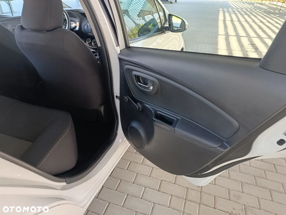 Toyota Yaris - 25