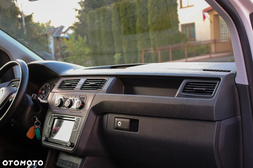 Volkswagen Caddy - 25