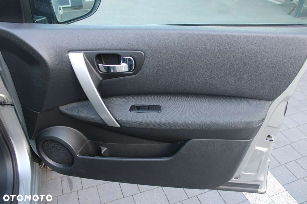 Nissan Qashqai - 23