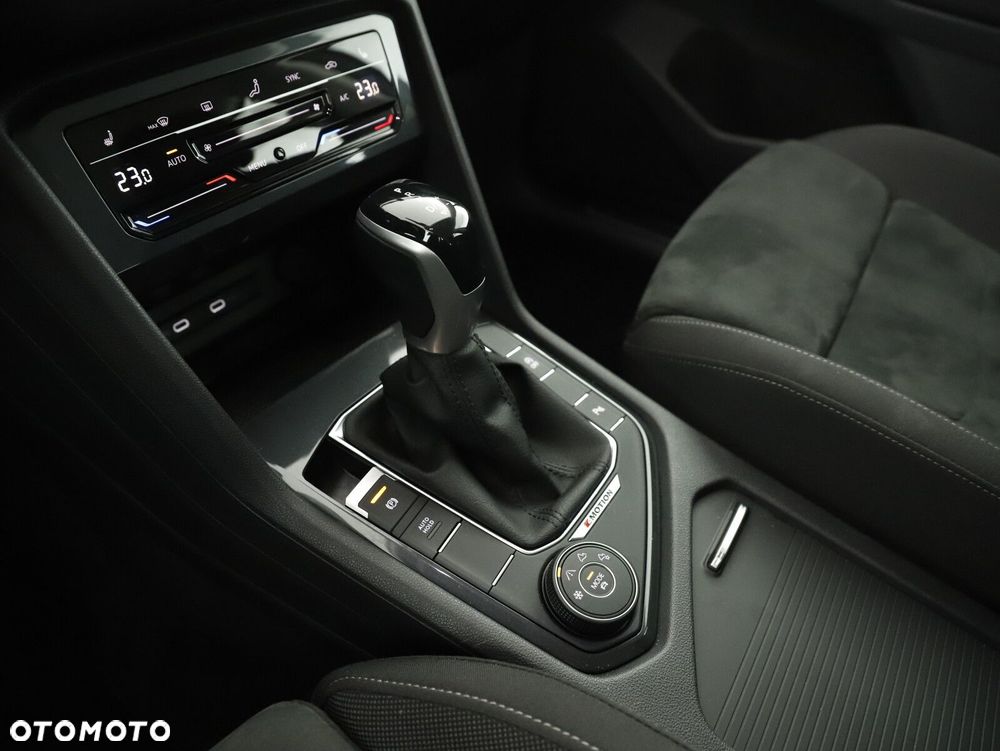 Volkswagen Tiguan - 10