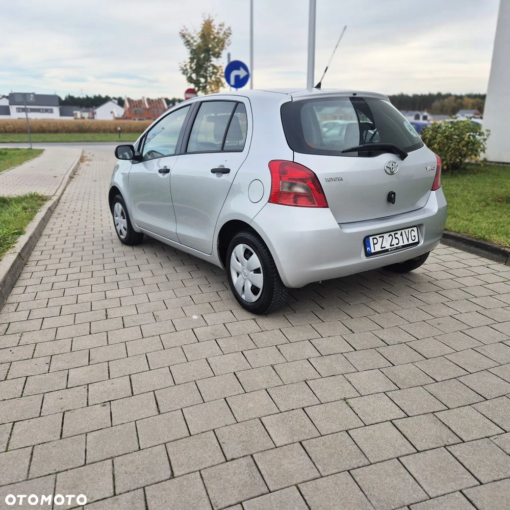 Toyota Yaris 1.0 Luna A/C - 7