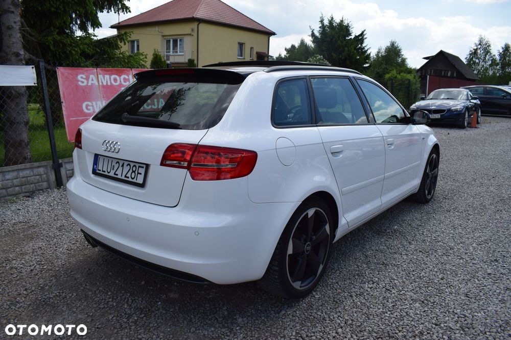 Audi A3 Sportback 1.4 TFSI S Line Sportpaket plus - 4