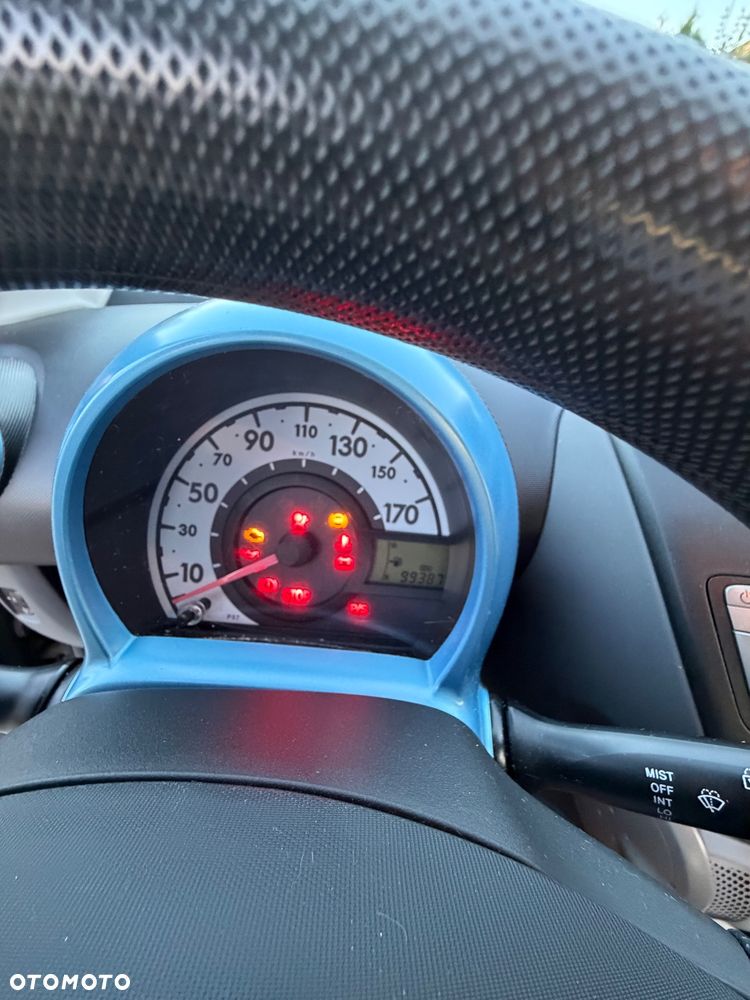 Peugeot 107 1.0 Urban Move - 6
