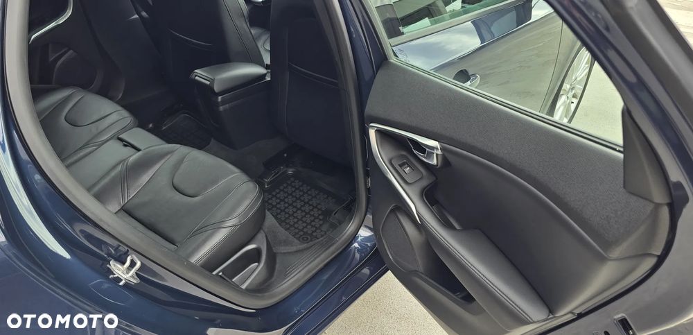 Volvo V40 - 32