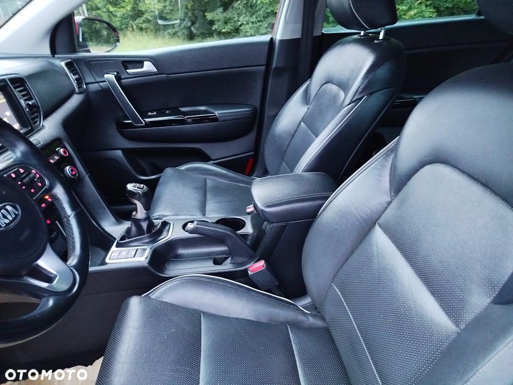 Kia Sportage 1.6 GDI 2WD DREAM-TEAM EDITION - 30