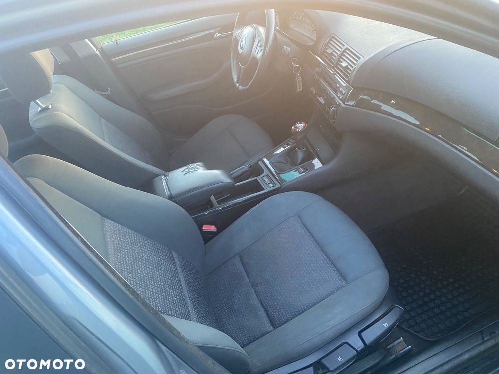 BMW Seria 3 316i - 5