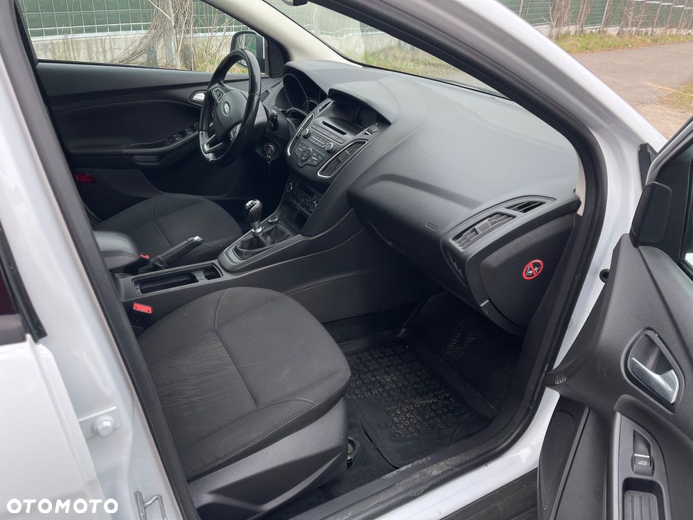 Ford Focus 1.5 TDCi DPF Start-Stopp-System Business - 10