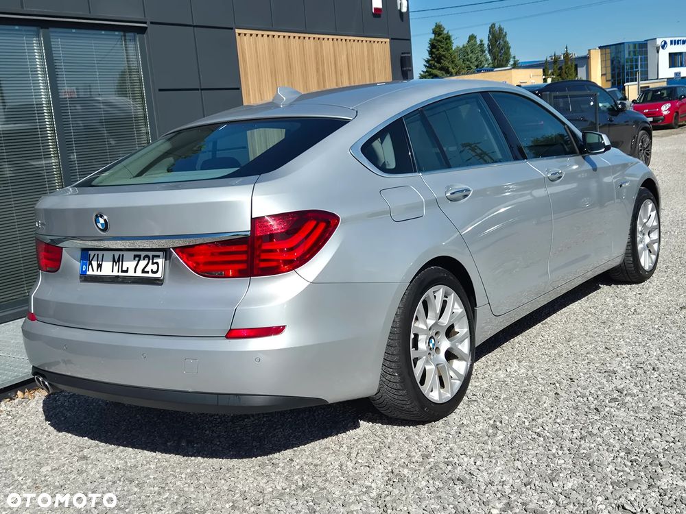 BMW 5GT - 11
