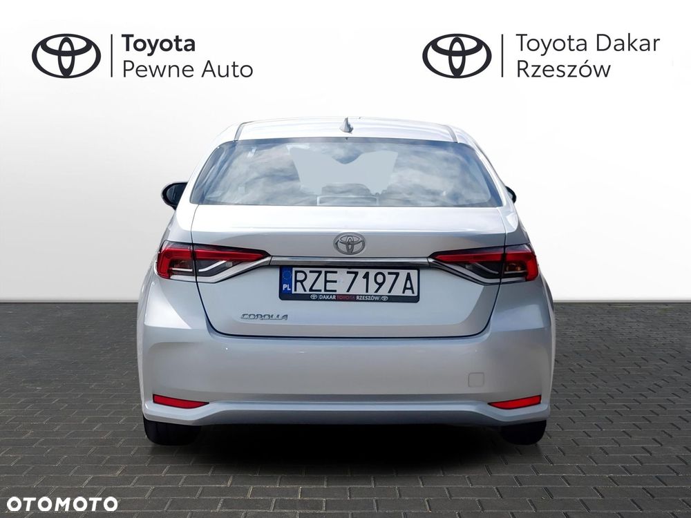 Toyota Corolla - 4