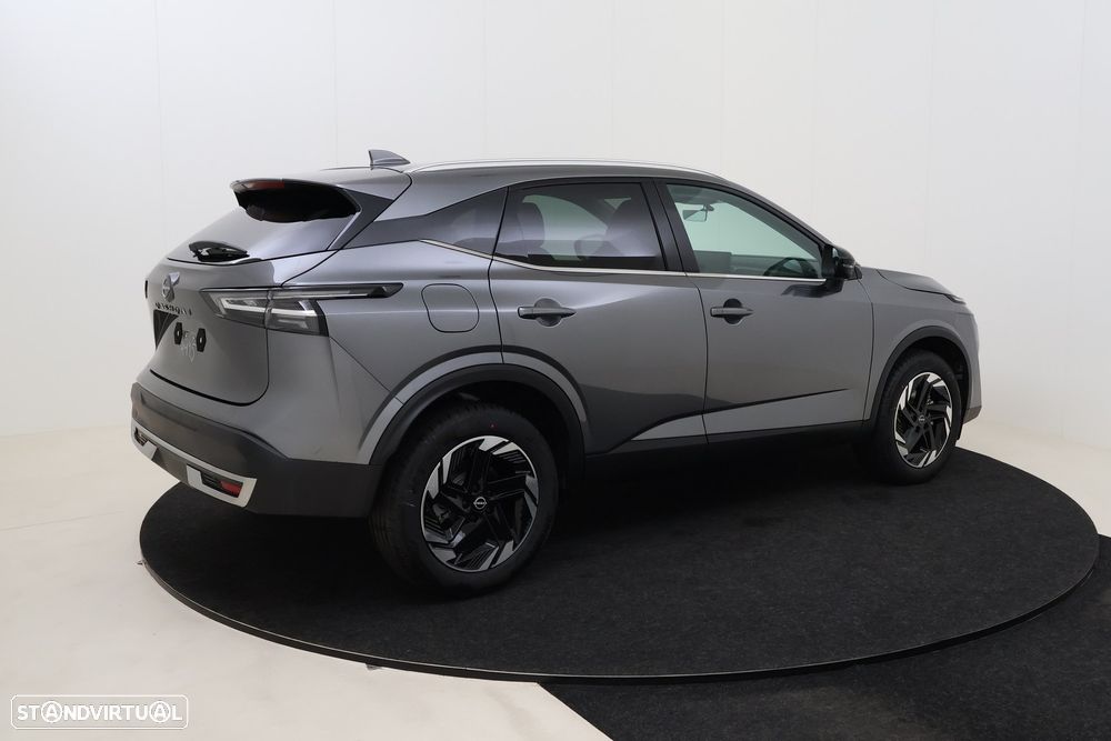 Nissan Qashqai 1.3 DIG-T N-Connecta Xtronic - 6