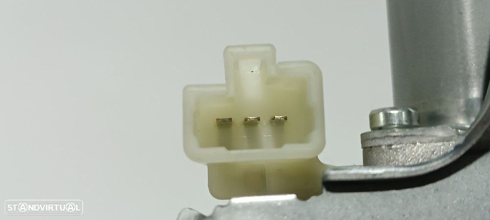 MOTOR LIMPA-VIDROS TRASEIRO HYUNDAI TUCSON STYLE 2WD - 2