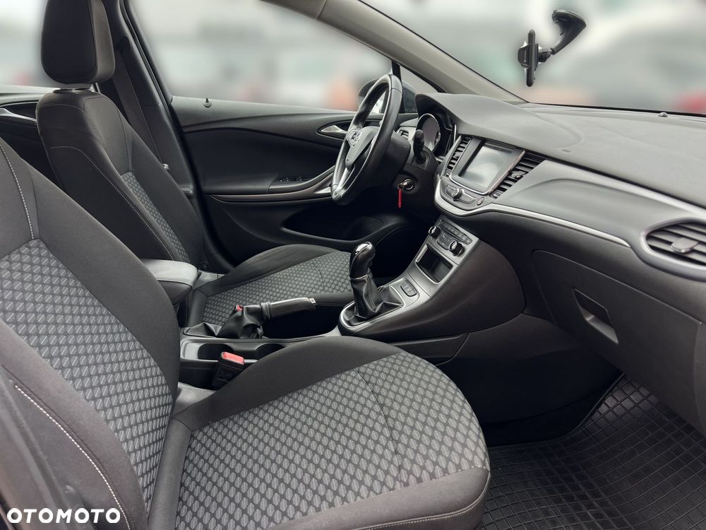 Opel Astra - 16
