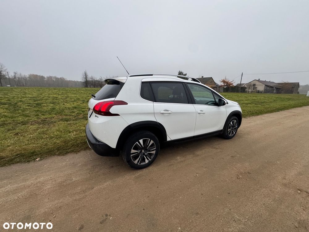 Peugeot 2008 BlueHDi FAP 120 STOP & START EAT6 Allure - 15