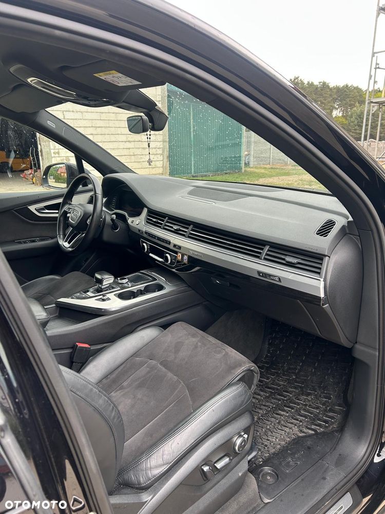 Audi Q7 - 12