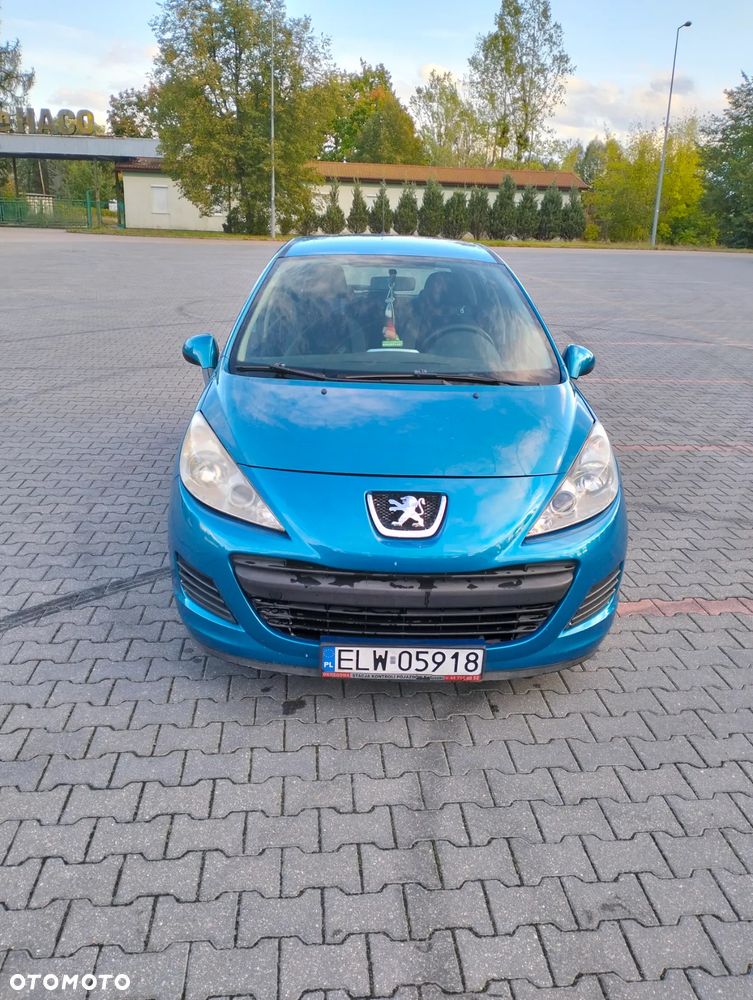 Peugeot 207 - 1