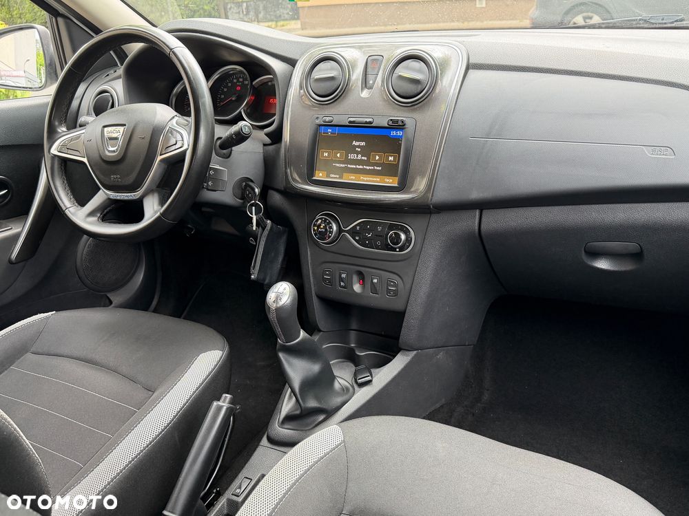 Dacia Logan 0.9 TCe Stepway S&S - 17
