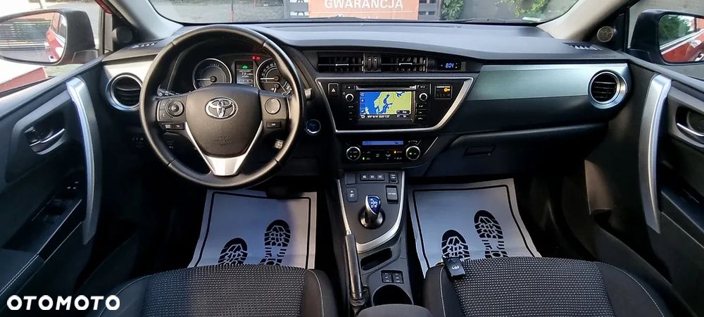 Toyota Auris - 14