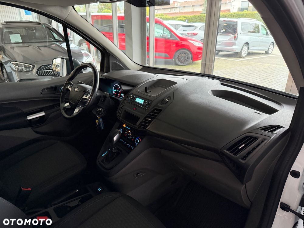 Ford Transit Connect - 32