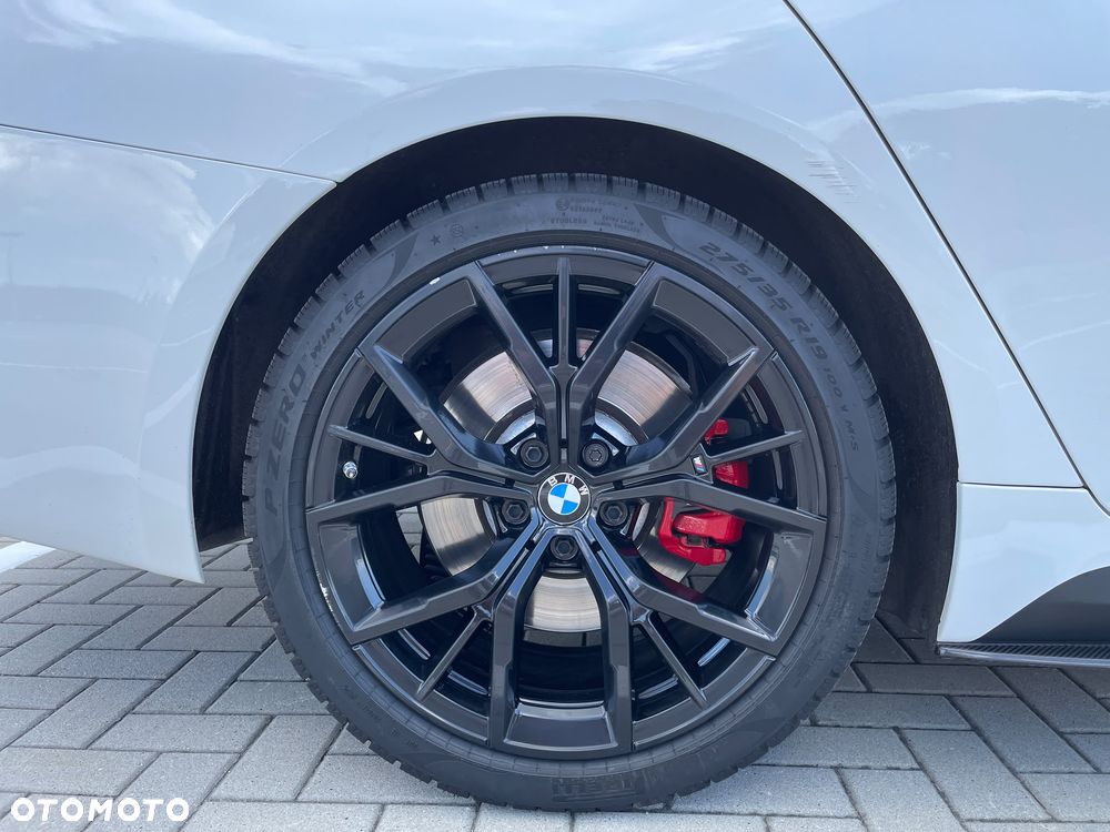 BMW Seria 5 540i xDrive mHEV M Sport sport - 26