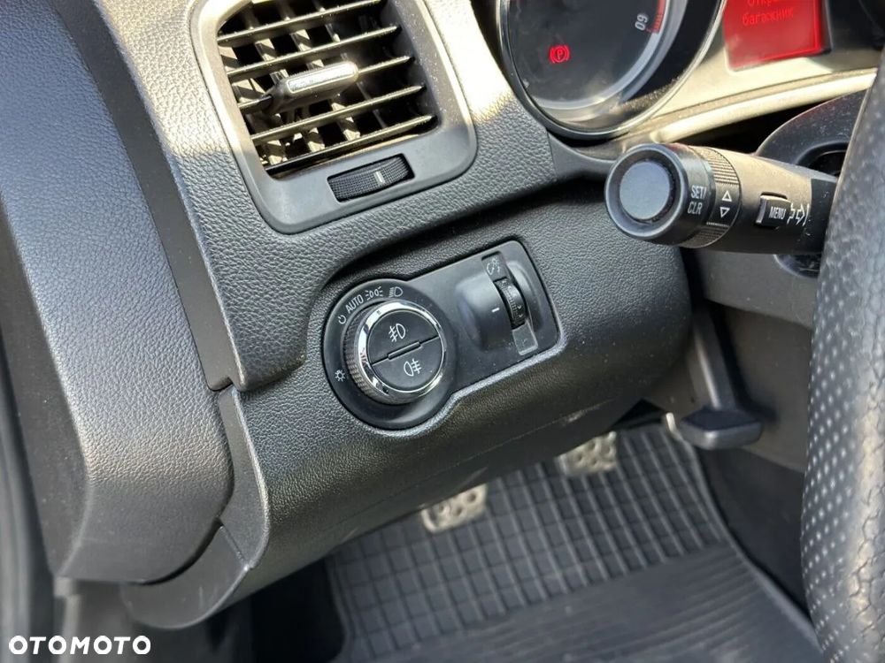 Opel Insignia 2.0 CDTI Edition - 16