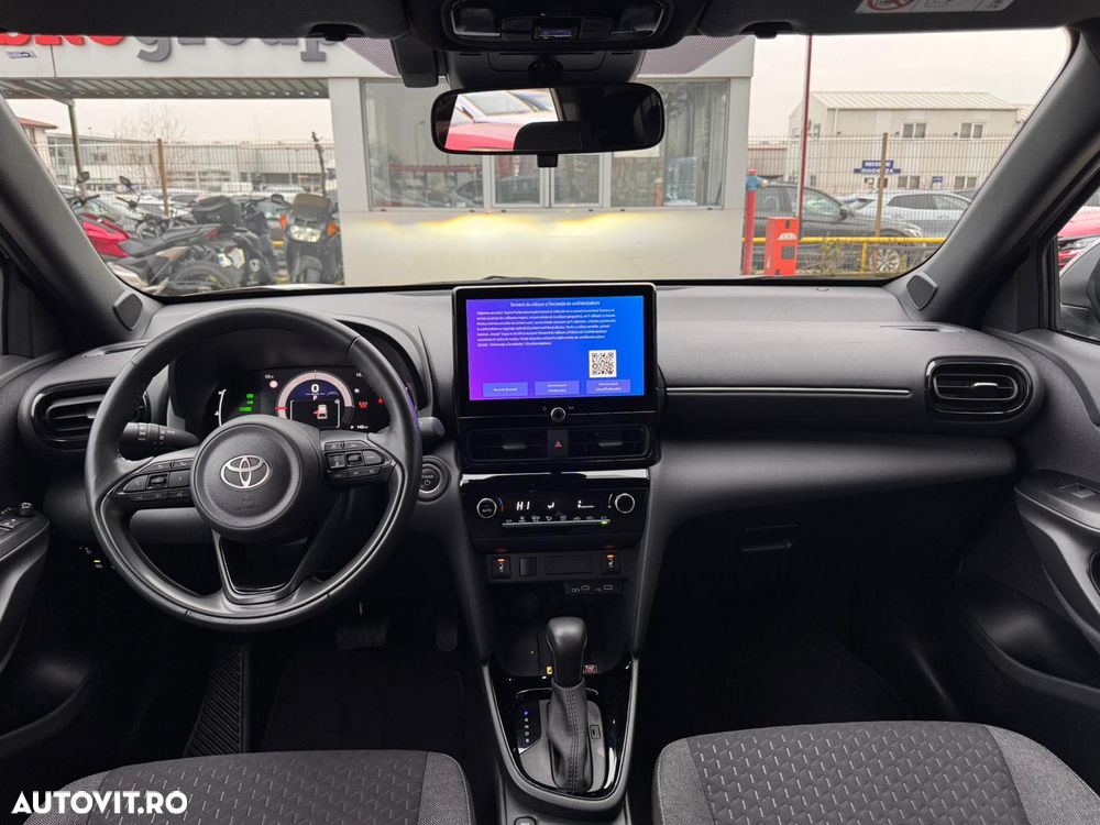 Toyota Yaris 1.5 VVT-i HSD Dynamic Plus - 11