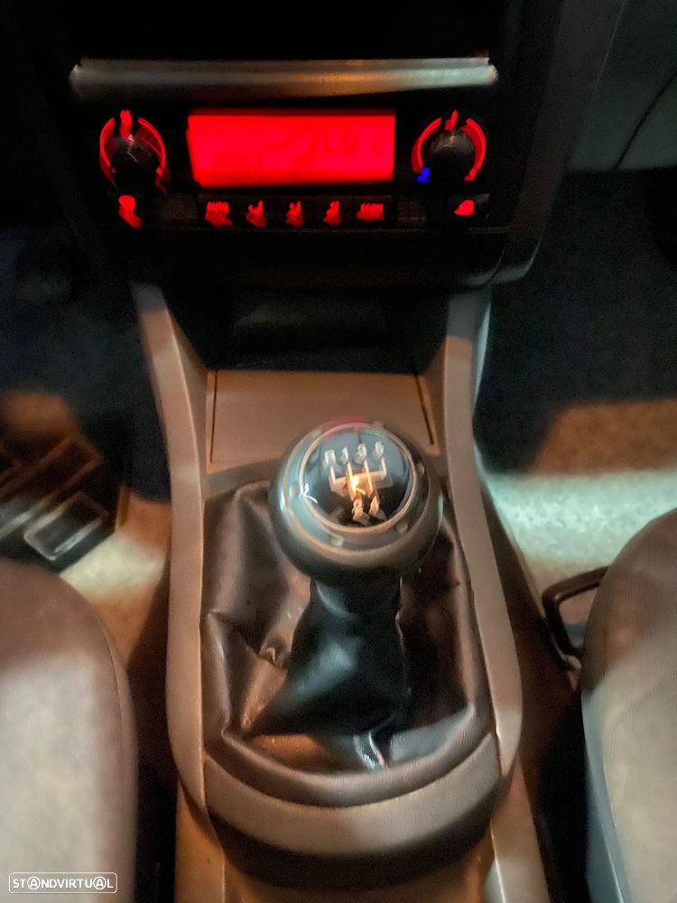 SEAT Ibiza 1.2 12V Reference - 18